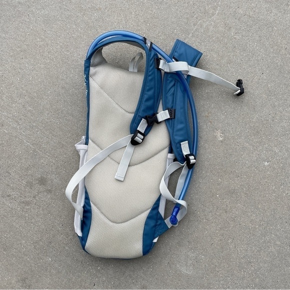 RIDGEWAY KELTY MONARCH 5L Hydration Pack, Blue & Grey 9200117 $50 MSRP EUC - Picture 3 of 6
